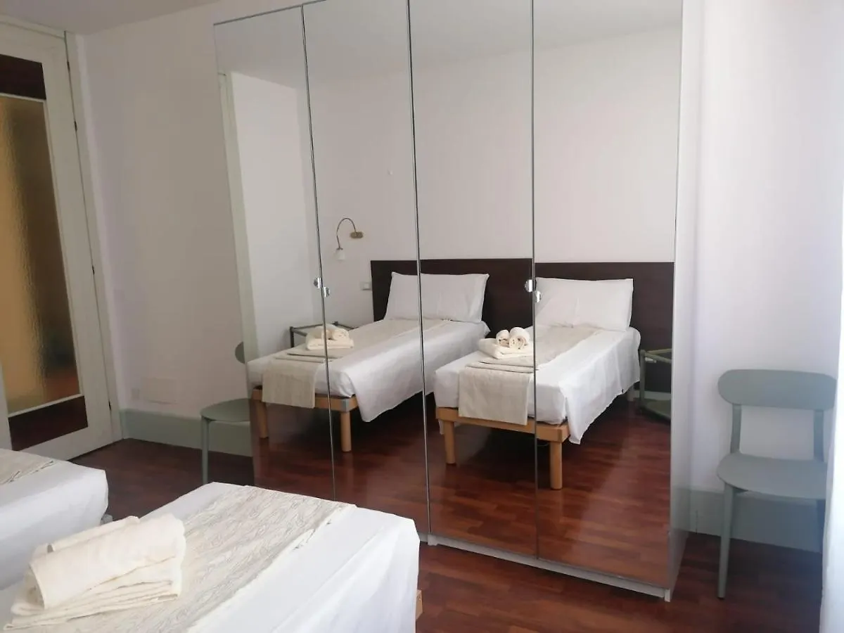 Le Finestre Sugli Ulivi Apartment Desenzano del Garda