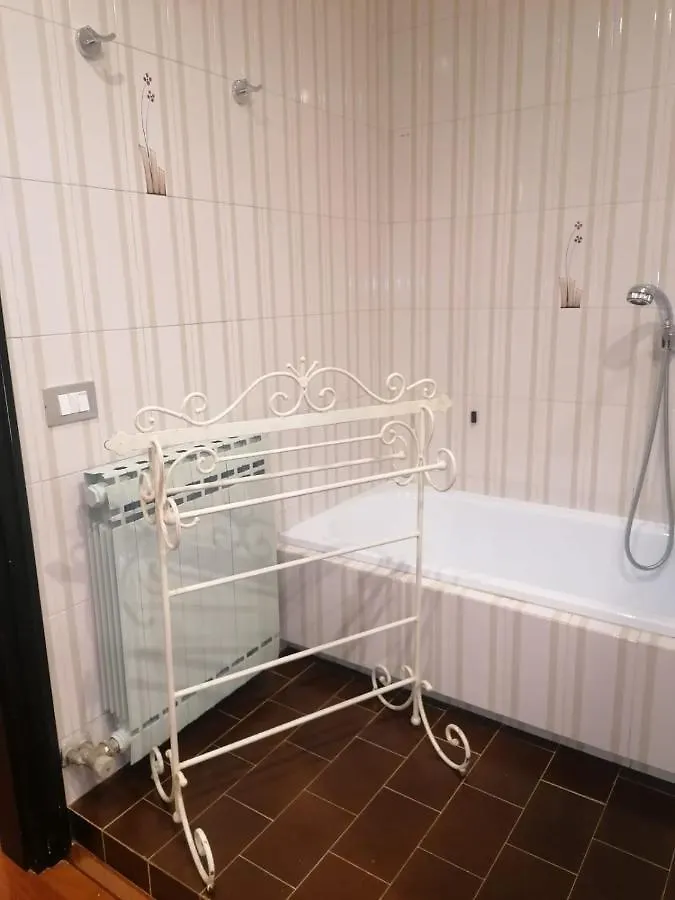 Le Finestre Sugli Ulivi Apartment Desenzano del Garda 0*,  Italy
