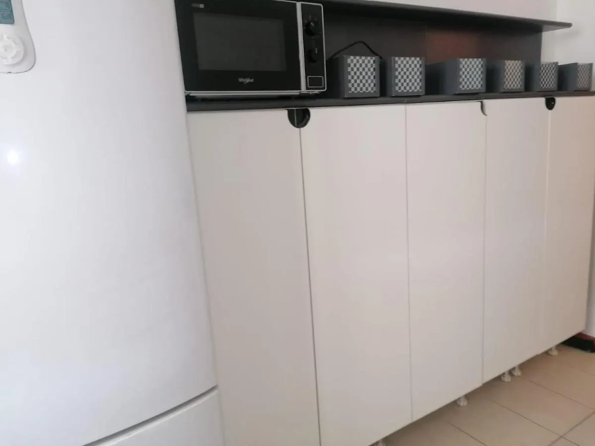 Le Finestre Sugli Ulivi Apartment Desenzano del Garda 0*,