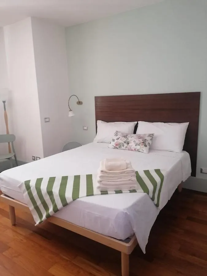 Le Finestre Sugli Ulivi Apartment Desenzano del Garda